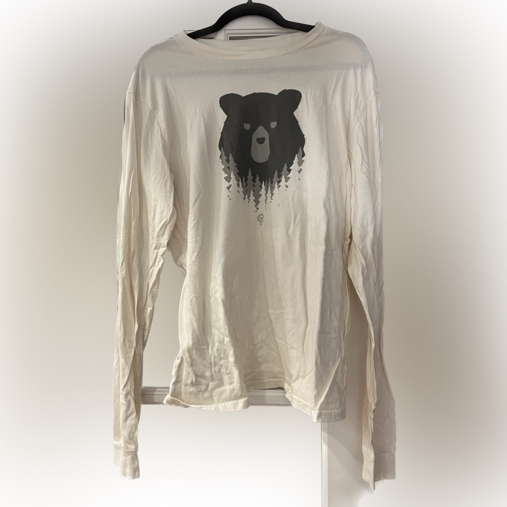 Bear Mountain Graphic Long Sleeve Size LARGE